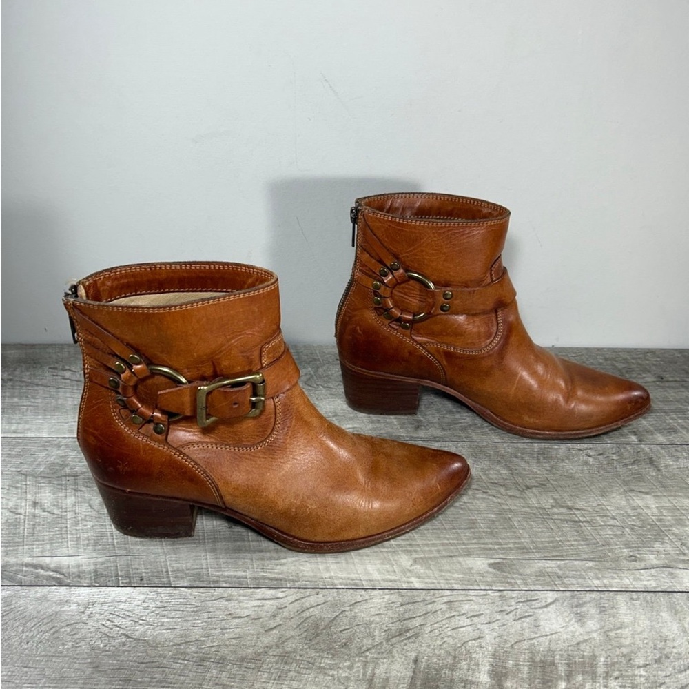 Frye 3478417 Zoe Ring Short Cognac Womens Brown Leather Harness Boots Size 7.5